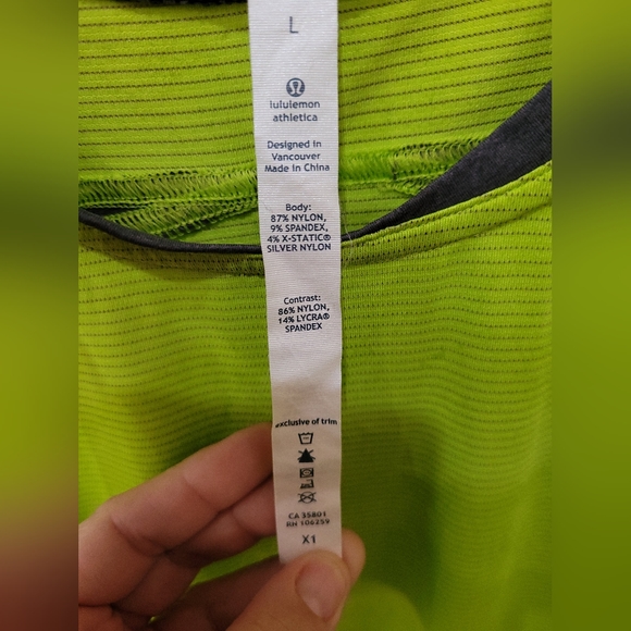 LULULEMON - Running/biking athletic shirt, size L - Picture 3 of 3